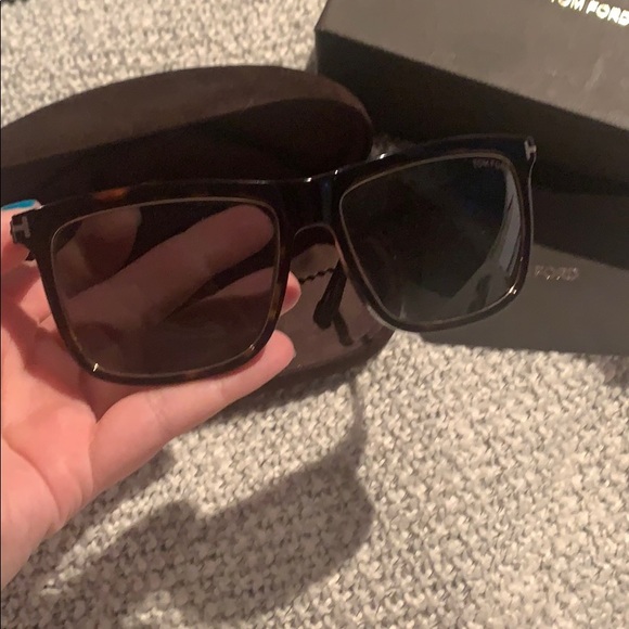 Tom ford sunglasses - Picture 2 of 5